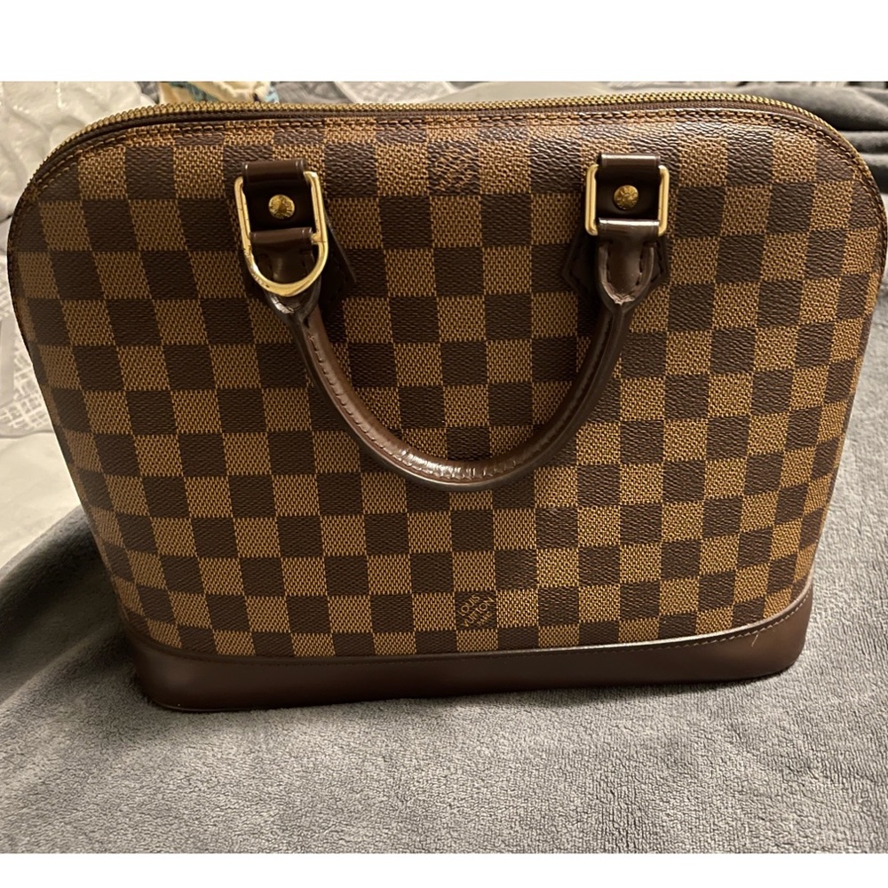 Authentic Louis VUITTON Brown Damier Ebene Alma PM